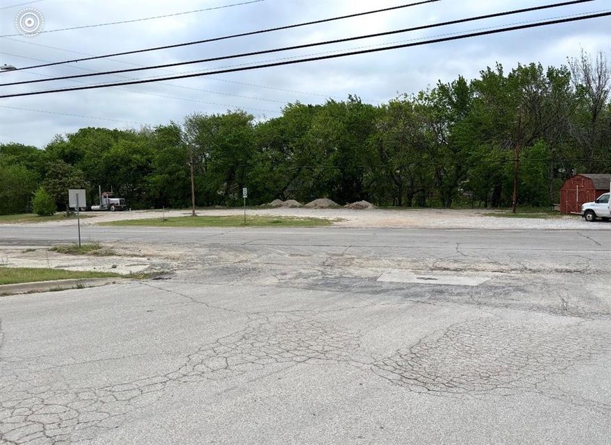 Excellent road frontage on Business 287 in a highly desirable location. Opportunities like this are rare-don't miss your chance to own over half an acre (.59 acres) in a prime area. Property includes two water meters, gas, and sewer access located at the rear.