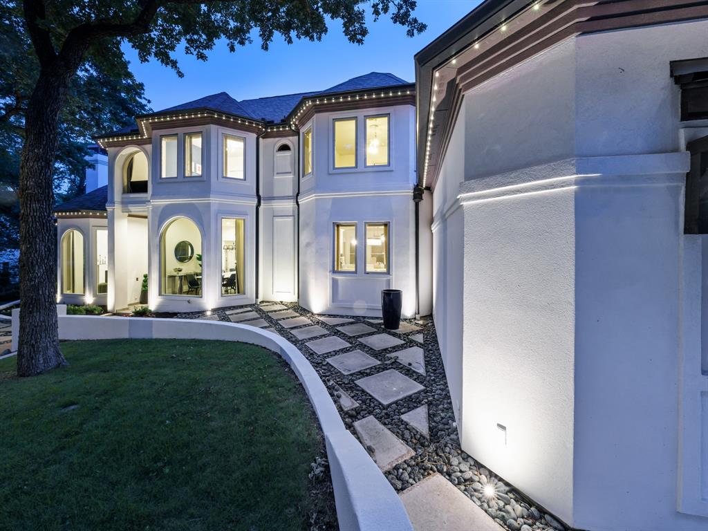 3812 Hidden Trail