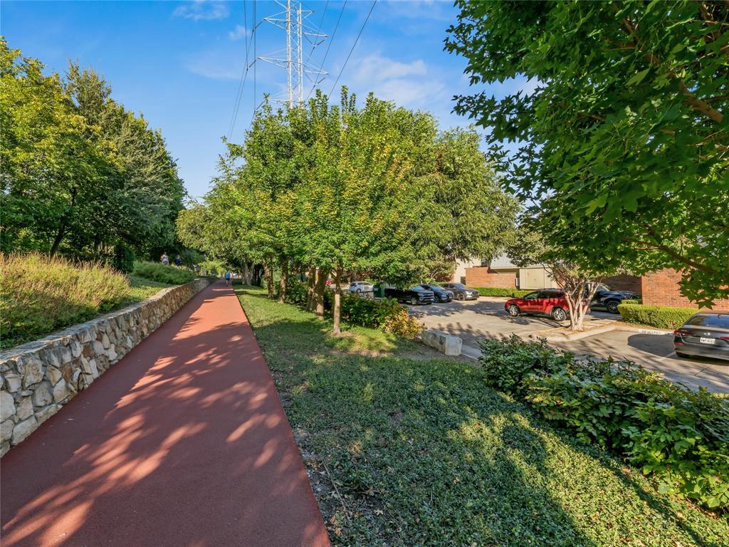 Bristle Cone Twnhs Condos - Residential Lease