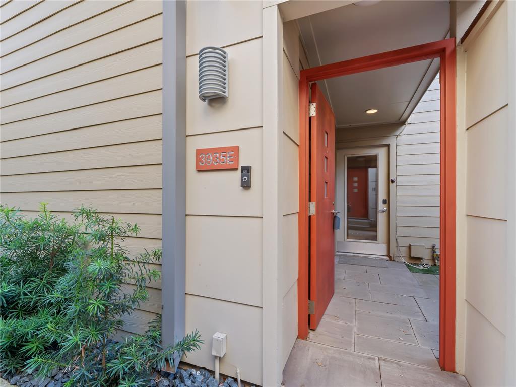 Bristle Cone Twnhs Condos - Residential Lease