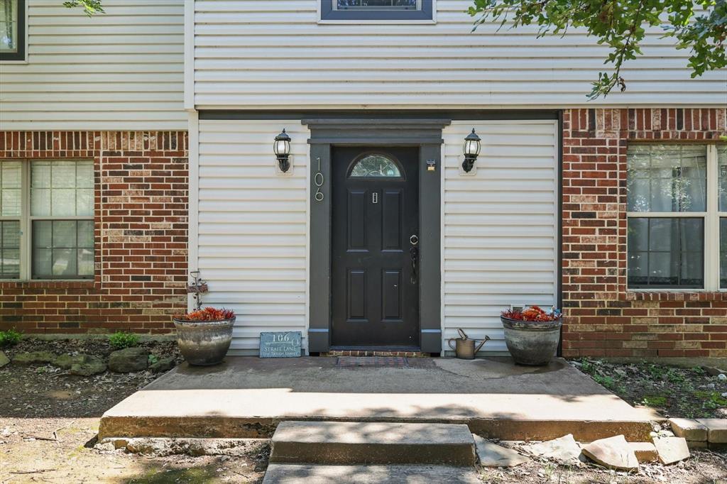 106 Strait Lane