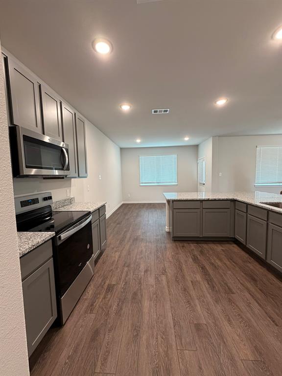 RETREAT AT FOSSIL creek CREEK - Residential Lease