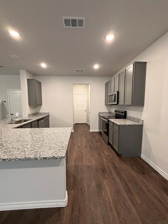 RETREAT AT FOSSIL creek CREEK - Residential Lease