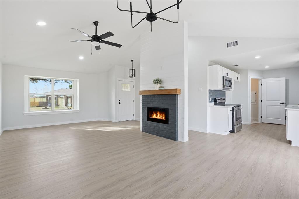 Lewisville Valley 4 Sec B Ph 3 - Residential