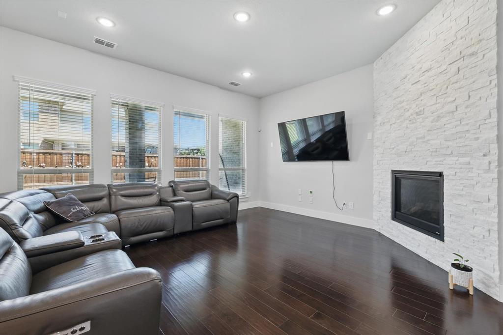 2801 Rosewood Way
