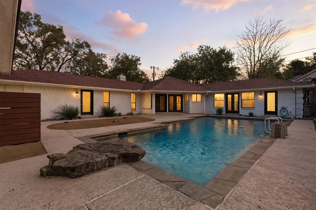 Mistletoe Heights Add - Residential