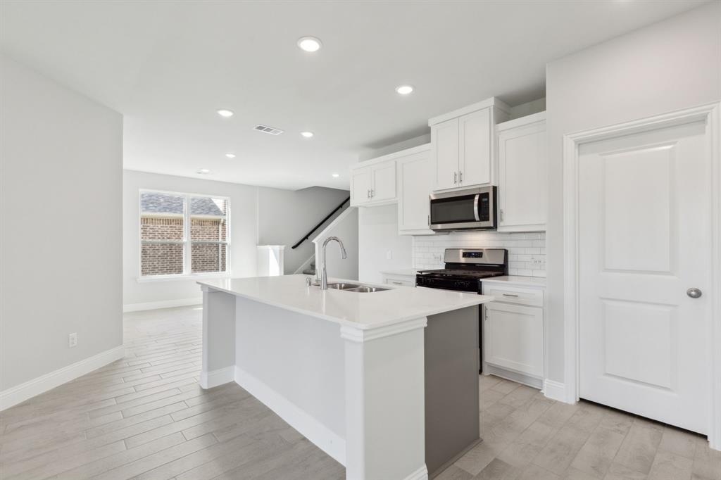 1016 Santa Lucia Drive