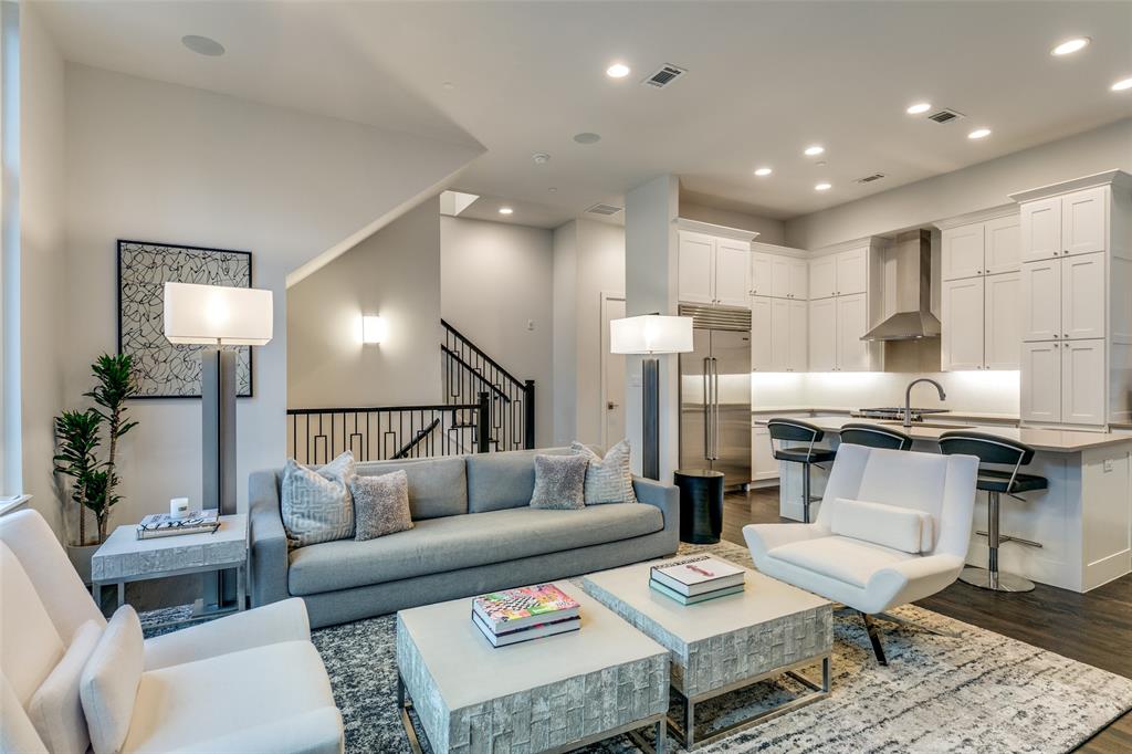 2324 Centurion Court