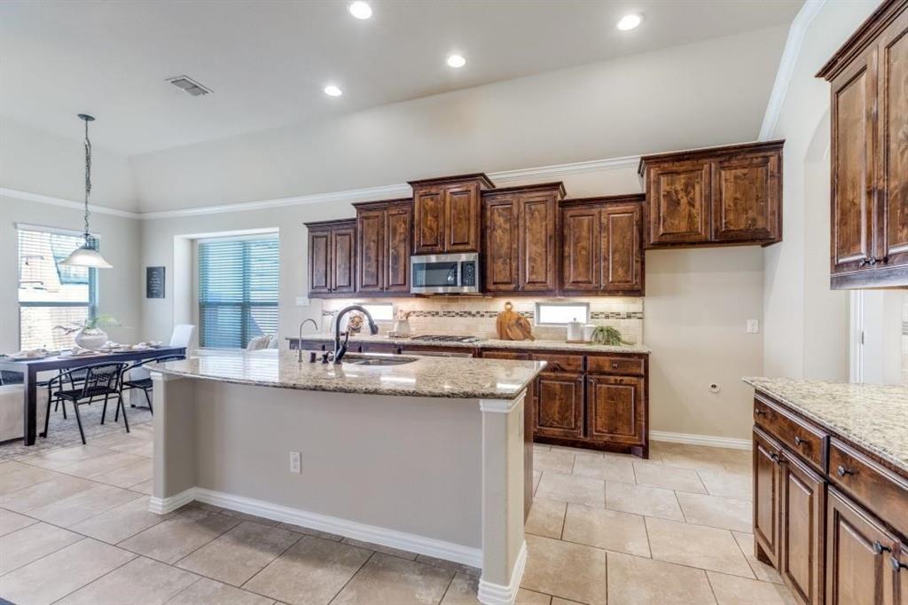 9650 Amberwoods Lane