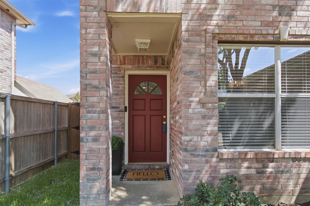 2220 Wisteria Way