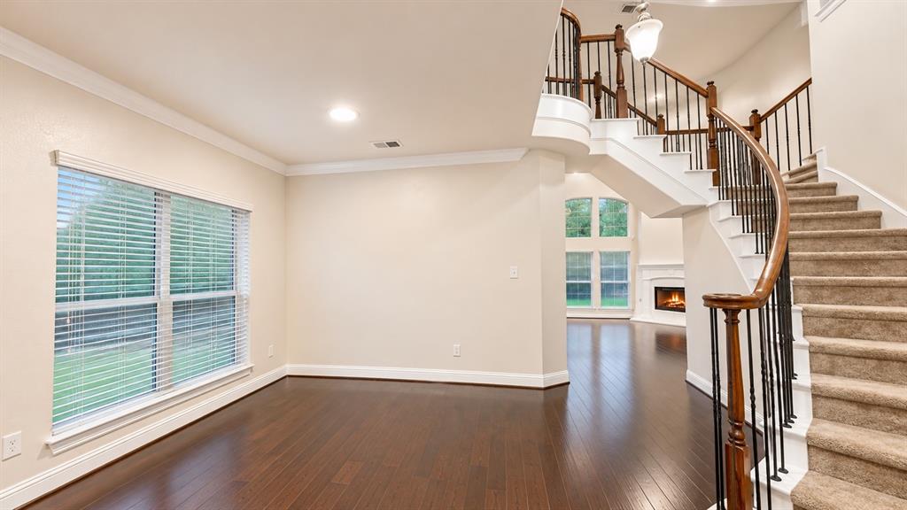 2909 Mountain Creek Drive