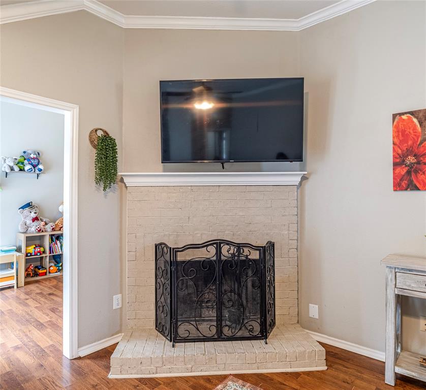1104 Old Knoll Drive