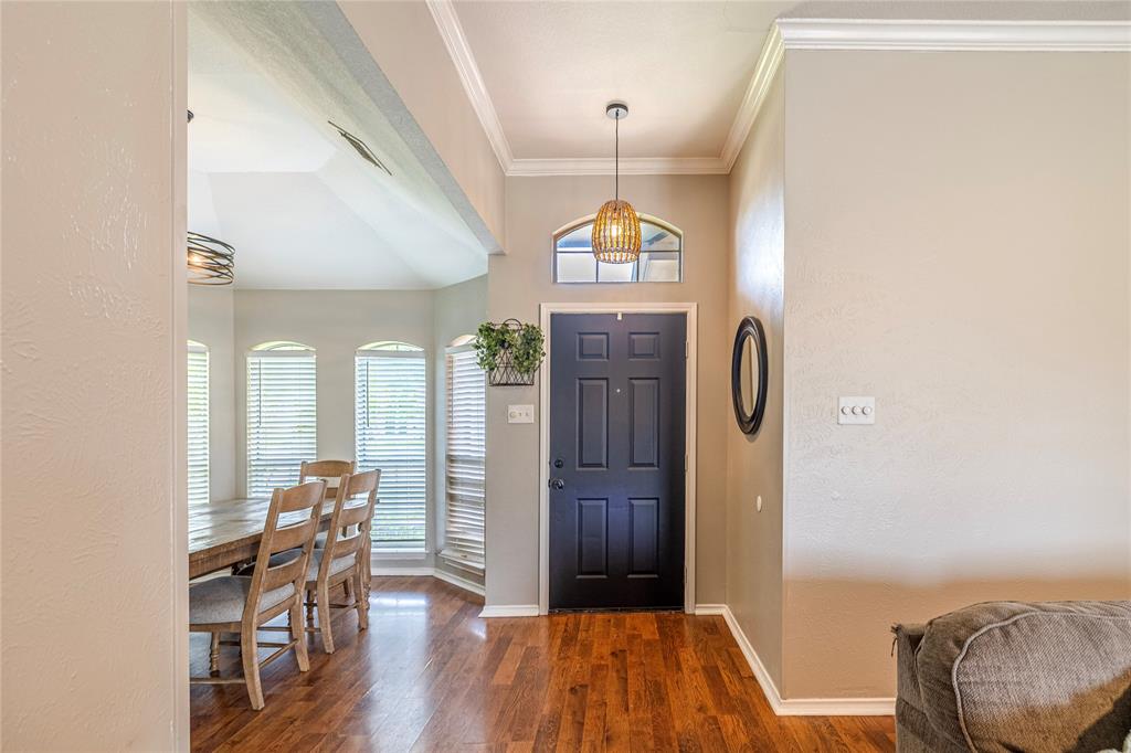 1104 Old Knoll Drive