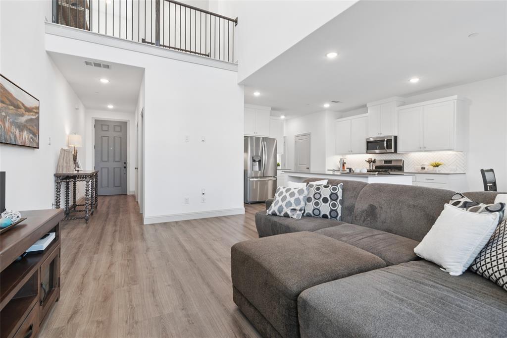 1336 Hill Country Place