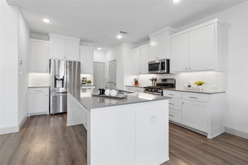 1336 Hill Country Place