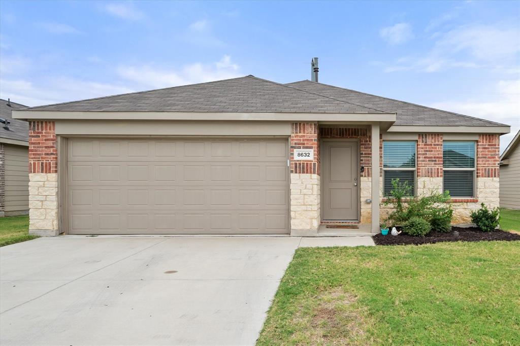 8632 Thicket Ridge Street