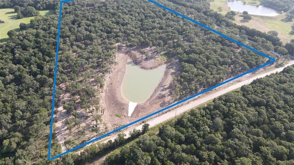 ADDRESS PRIVATE, COLLINSVILLE, TX 76233 - Image fcb0ed6d730e14e603af89f0d1ddb32b/3766868202
