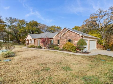 A home in Corsicana