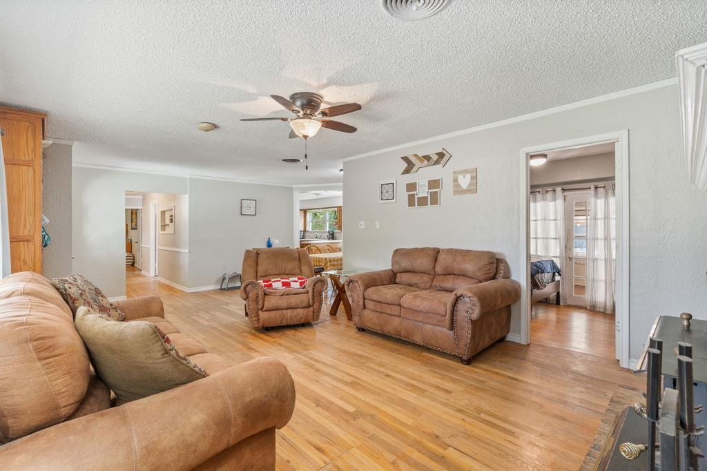 1084 E Main Street