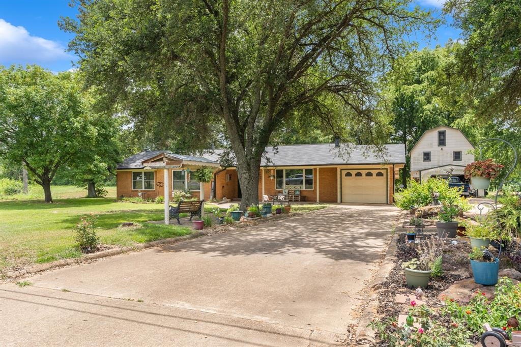 1084 E Main Street