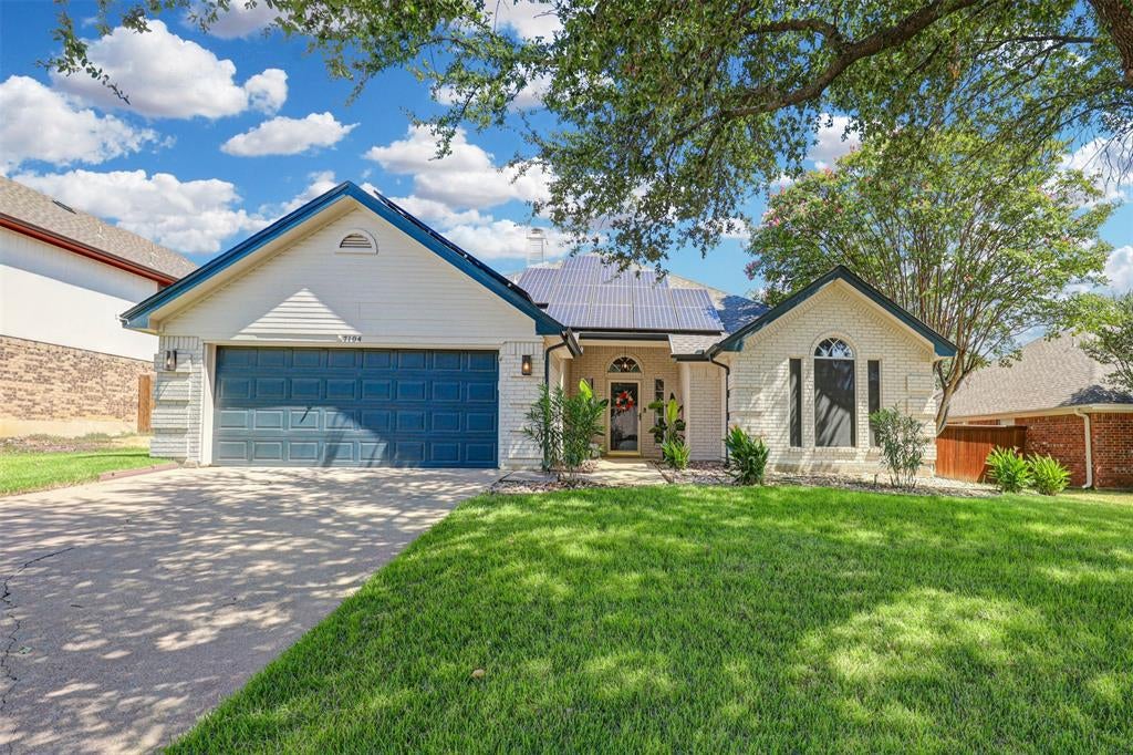 7104 Cook Circle