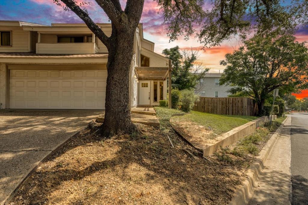 29 Oakbrook Drive