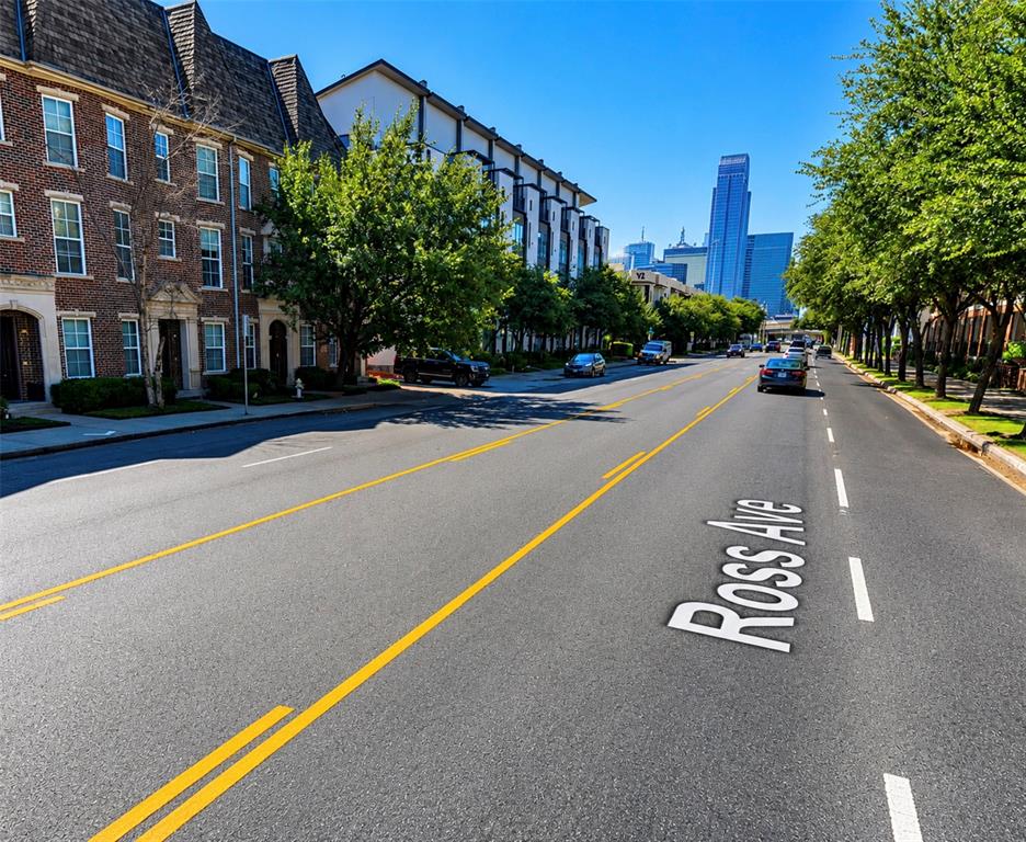 Ross Ave Brownstones - Residential