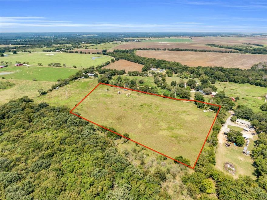 Quit dreaming and start living on this Hill County property! This 8 acres of opportunity is ready for you to make it your homestead! You can build your farmhouse, or just use it as a weekend escape from the hustle of city life. Easy access to both I35 and 171 means you can have the convenience you need all while living your quiet country life!