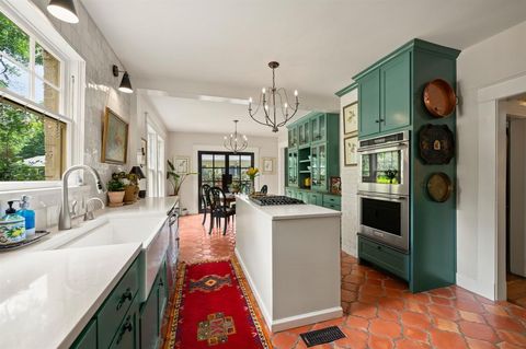 Tiny photo for 2307 5th Avenue, Fort Worth, TX 76110 (MLS # 21071358)