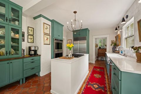 Tiny photo for 2307 5th Avenue, Fort Worth, TX 76110 (MLS # 21071358)