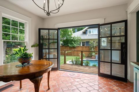 Tiny photo for 2307 5th Avenue, Fort Worth, TX 76110 (MLS # 21071358)