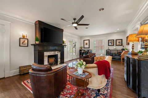 Tiny photo for 2307 5th Avenue, Fort Worth, TX 76110 (MLS # 21071358)