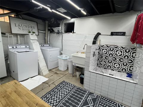 Tiny photo for 2307 5th Avenue, Fort Worth, TX 76110 (MLS # 21071358)