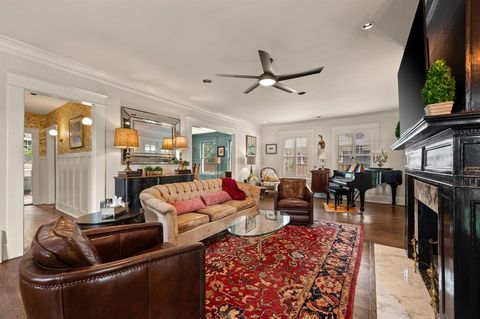 Tiny photo for 2307 5th Avenue, Fort Worth, TX 76110 (MLS # 21071358)