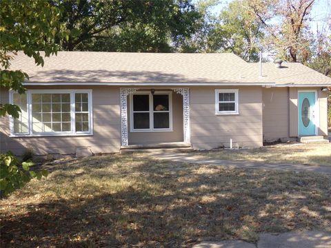 A home in Corsicana