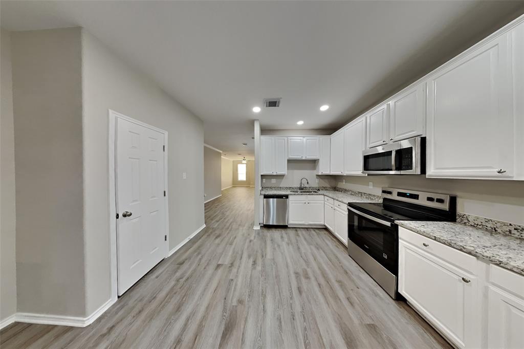 Parks At Boat Club The - Residential Lease