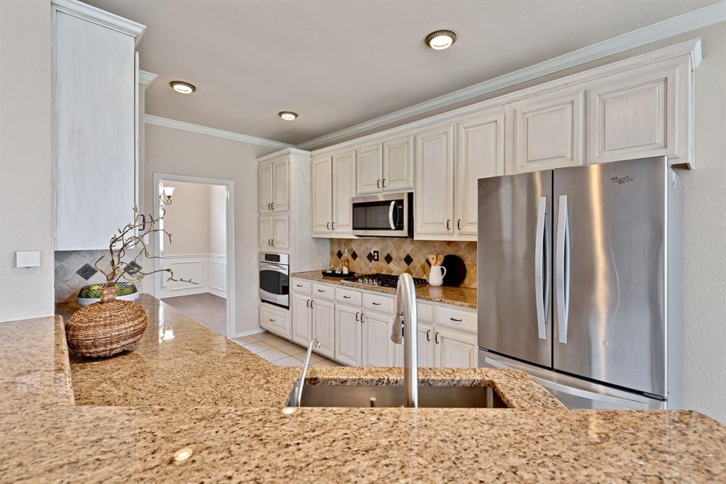 10309 Stoneside Trail