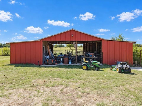 Tiny photo for 4800 Oak Grove Road, Ennis, TX 75119 (MLS # 21405989)