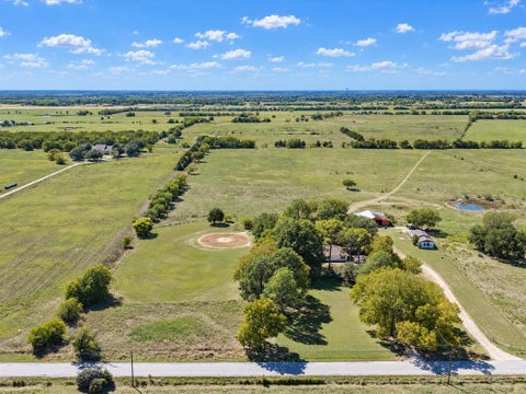 Tiny photo for 4800 Oak Grove Road, Ennis, TX 75119 (MLS # 21405989)