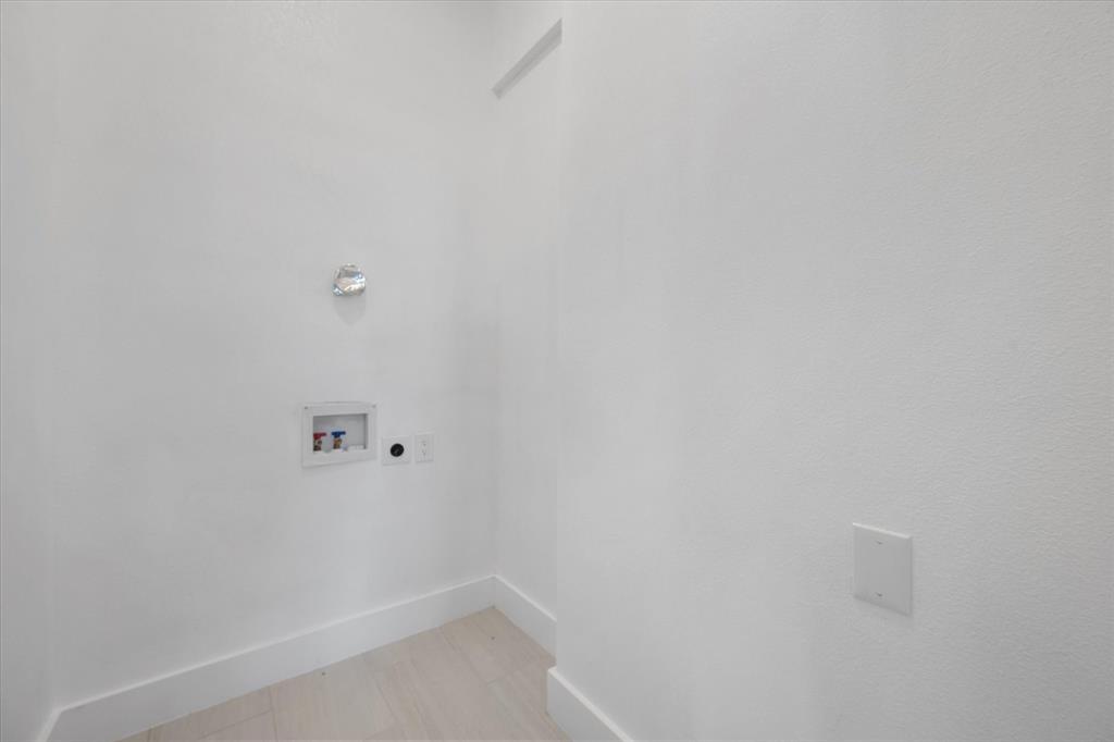 Lakeside Hills - Residential