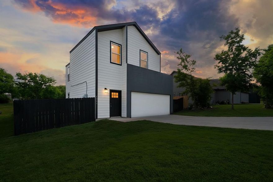 Welcome home to this inviting two-story residence in the established Lakeside Hills community. From the moment you step inside, soaring ceilings and an open-concept layout create a bright, airy atmosphere that feels both welcoming and functional for everyday living or entertaining. The kitchen serves as the heart of the home, featuring granite countertops, recessed lighting, and stainless steel appliances including an electric range, dishwasher, and hood vent. Its seamless flow into the spacious living area makes gathering, relaxing, and hosting feel effortless. The primary bedroom is conveniently located on the first floor and includes an ensuite bathroom for added comfort and privacy. Upstairs, two additional bedrooms and a full bathroom provide flexible space for guests, hobbies, or a home office. Step outside to an oversized fenced backyard offering plenty of room to relax, garden, or enjoy outdoor activities. Whether starting the day with coffee outdoors or unwinding in the evening, the outdoor space extends the home’s livability. Situated in a convenient Granbury location, this home offers easy access to shopping, dining, recreation, and the charm of the historic downtown square. A great opportunity to enjoy comfort, functionality, and a well-located neighborhood setting.