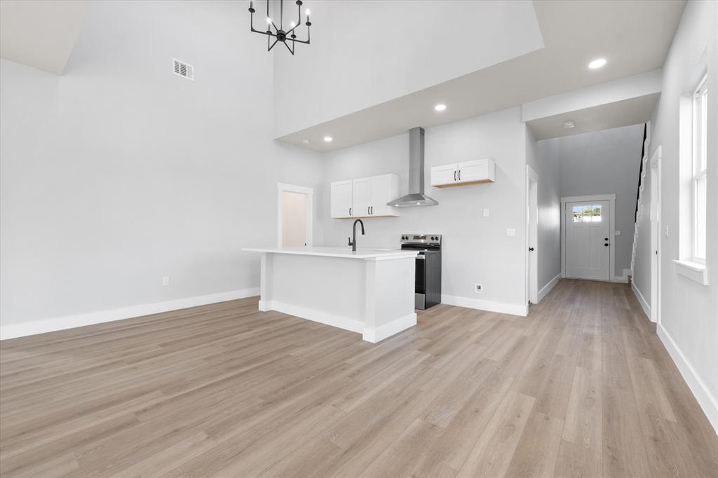 Lakeside Hills - Residential