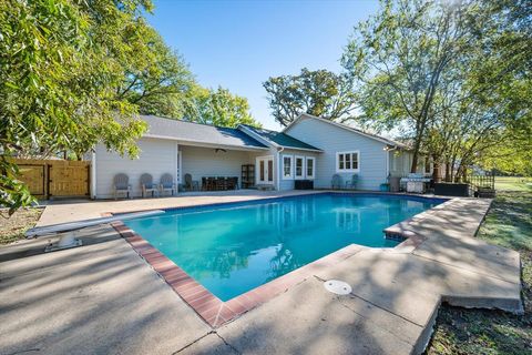 A home in Corsicana