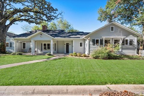 A home in Corsicana