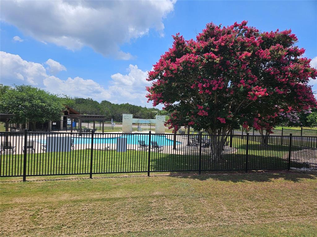 White Bluff #38 - Land