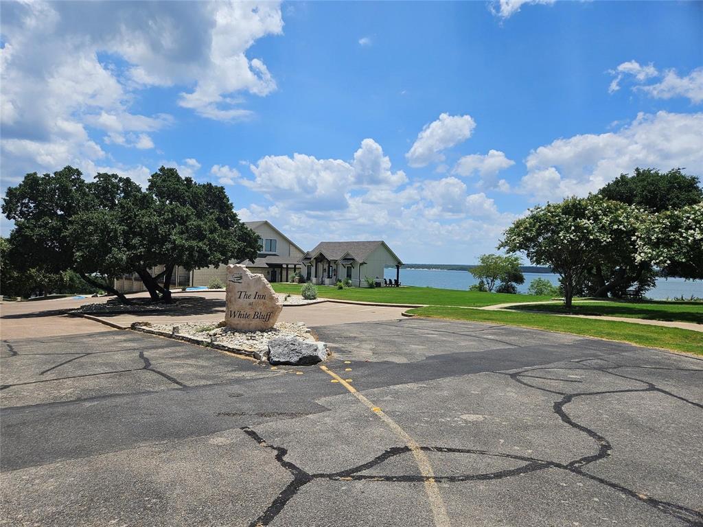 White Bluff #38 - Land