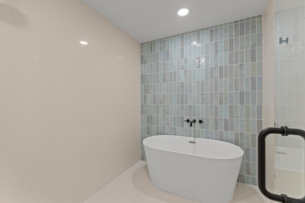 Prestonwood - Residential