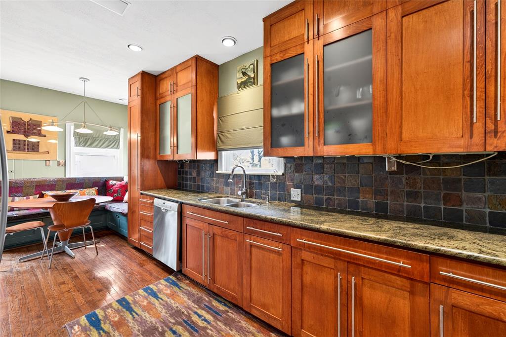 GASTONWOOD - Residential