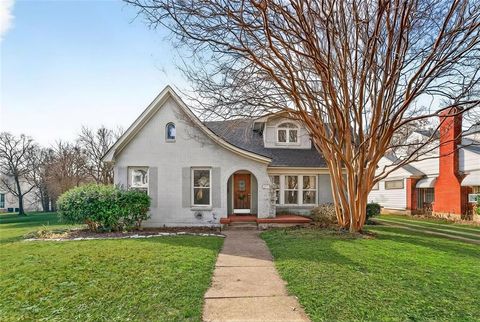 6844 Clayton Avenue Dallas TX 75214