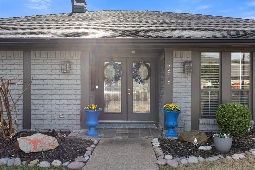 6818 Southpoint Drive